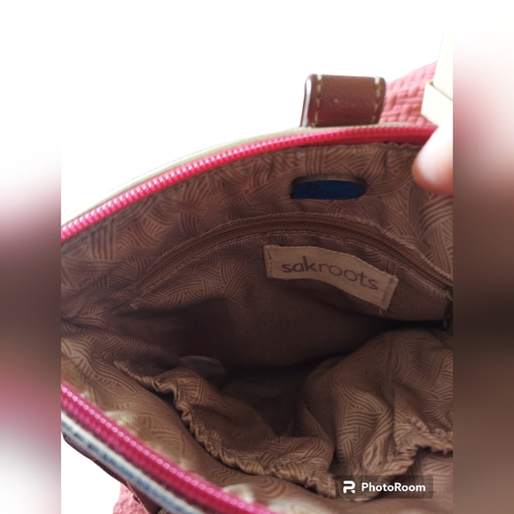 Sakroots Floral Crossbody Bag/Purse - Picture 5 of 8